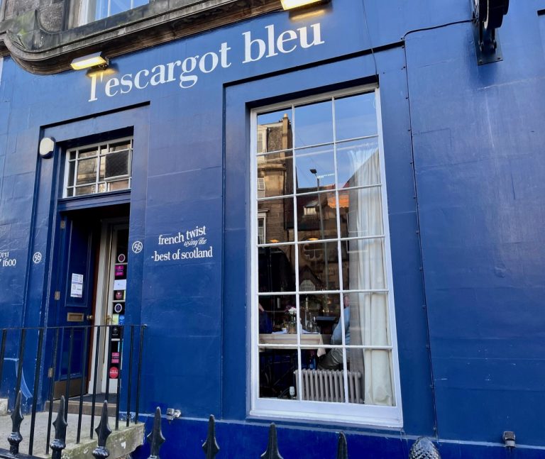 exterior@freds 768x647