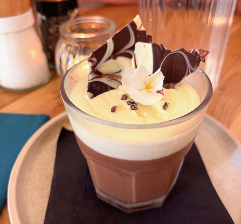 hendo choc mousse 768x715