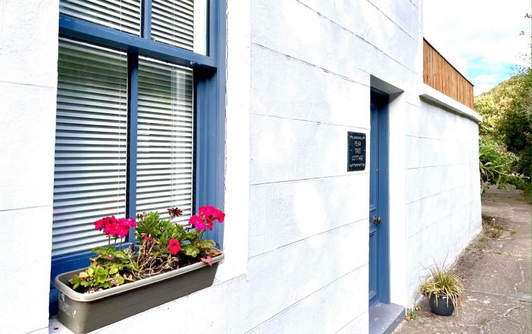 peartreecott1 768x483