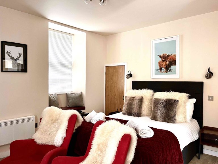 peartreecott4 768x576