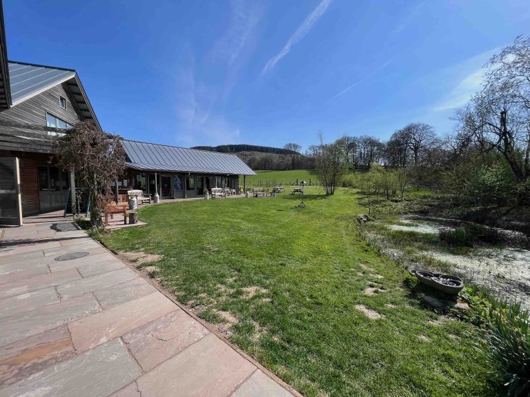 loch arthur exterior22 768x576