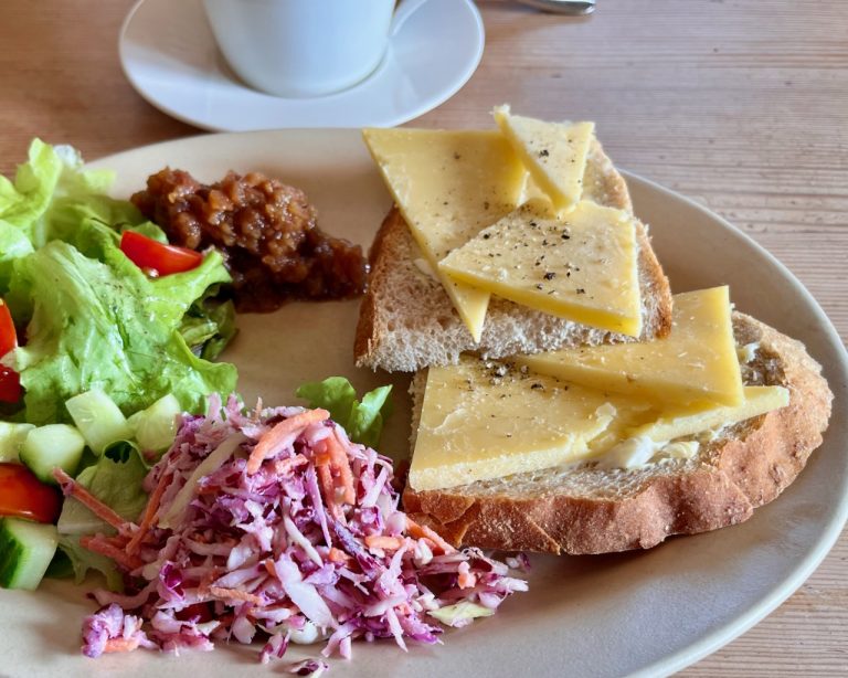 loch arthur lunch nov23a 768x614