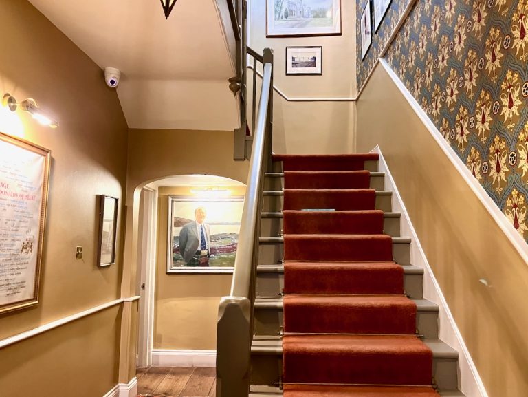 skye24KInloch8 768x577