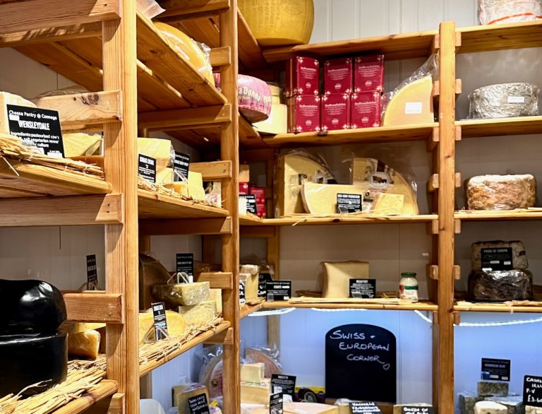 connage ch shop1 768x586