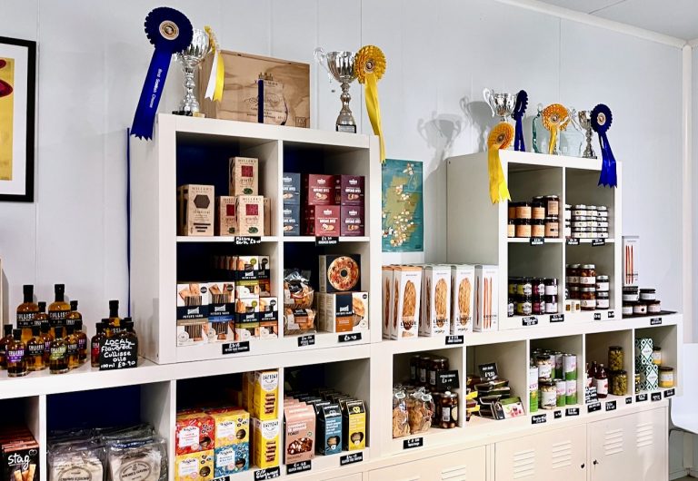 connage deli 768x530