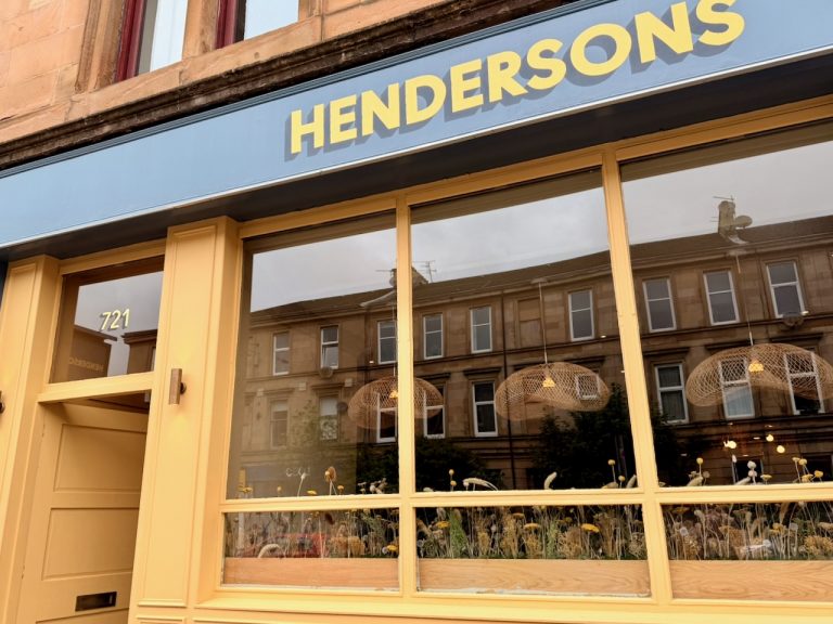 HendGlasgow1 768x576