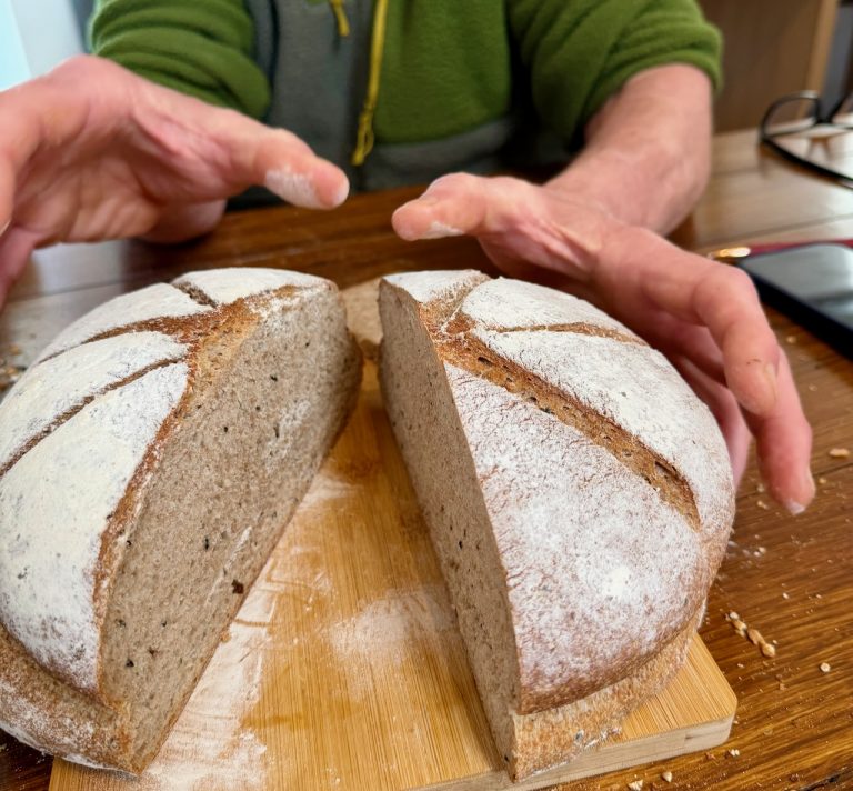 roman loaf mhor 768x712